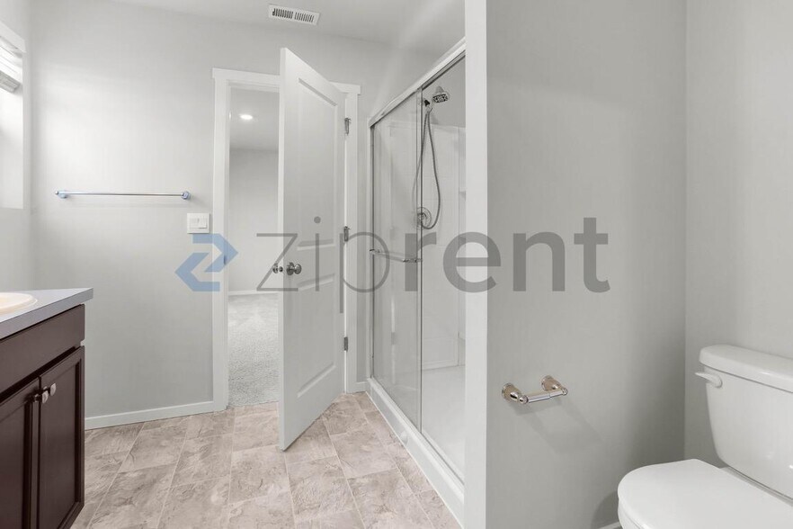 Building Photo - 11013 186th St E