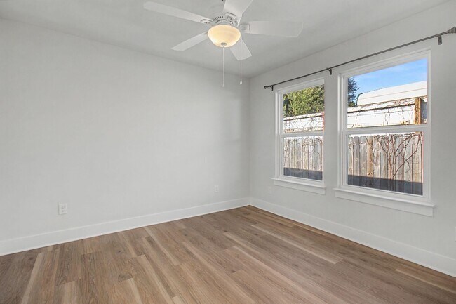 Building Photo - 5230 Richburg St