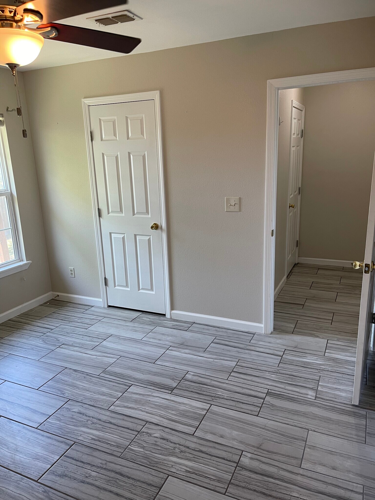 Building Photo - 507 Short St