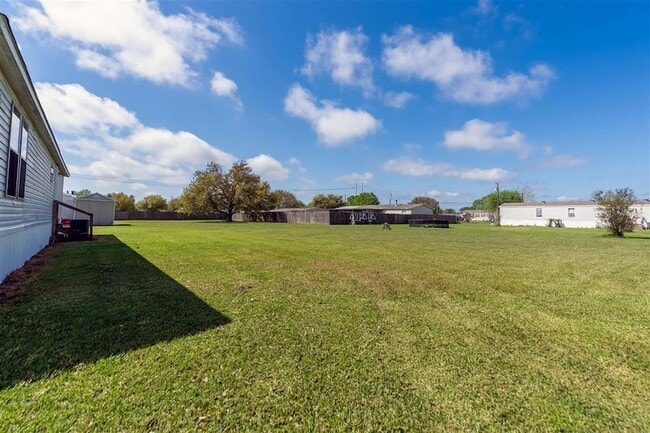 Building Photo - 2789 Avondale St