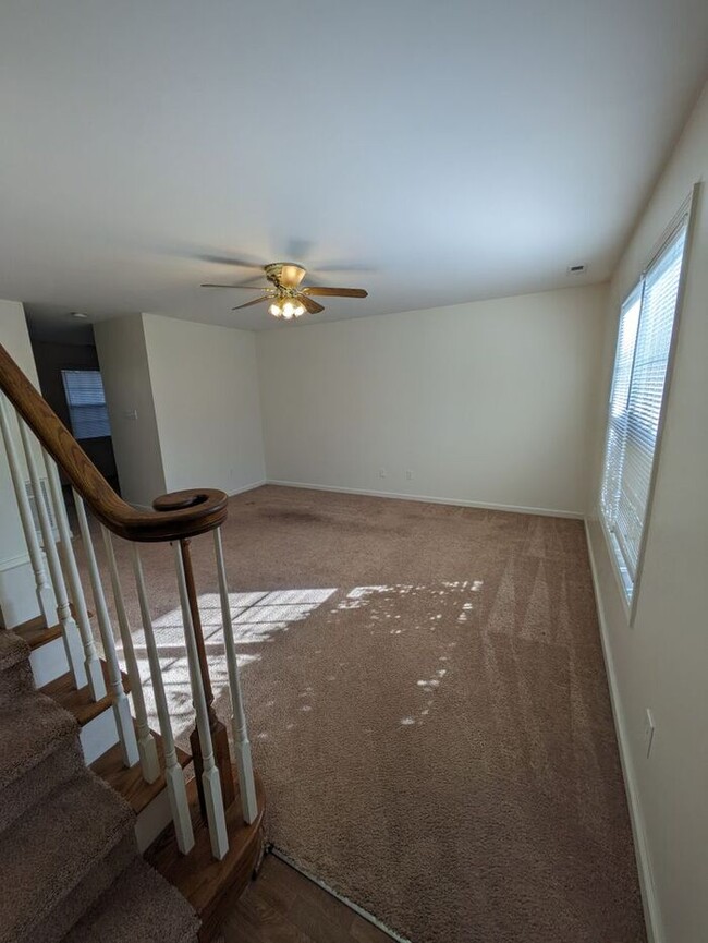 Building Photo - 2BD/1.5BA Townhome At Strawberry Patch Com...