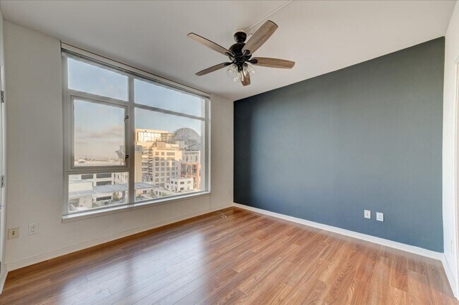 Building Photo - 427 Ninth Ave