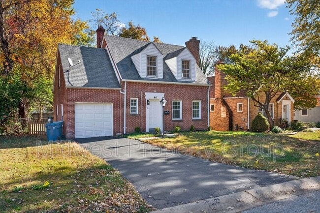 Building Photo - 46 N Harvey Ave