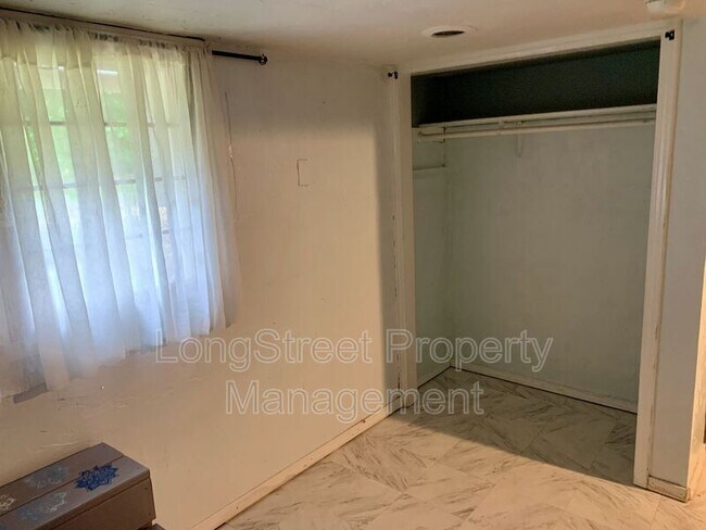 Building Photo - 227 NW 23rd St