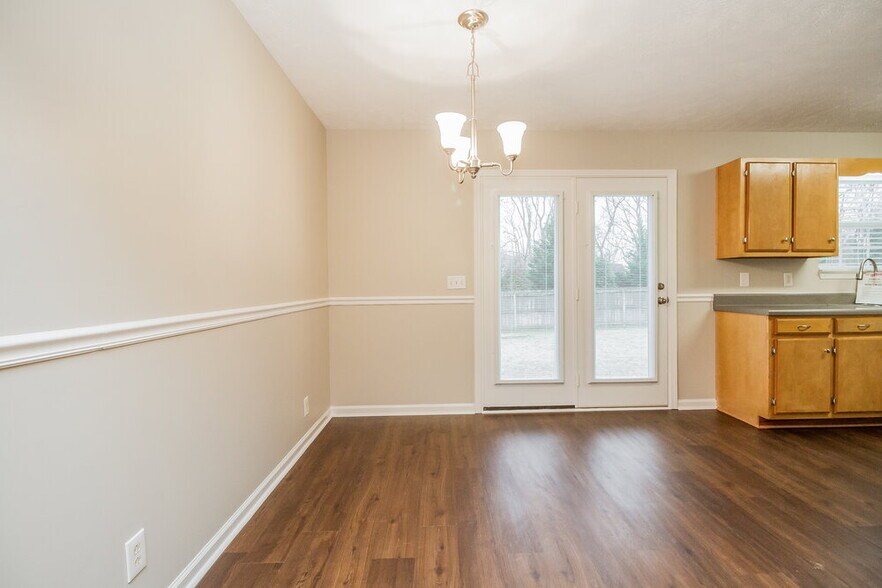 Building Photo - 1211 Azure Way