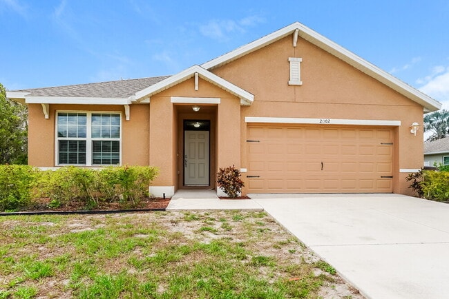 Building Photo - 2002 SE 12th St