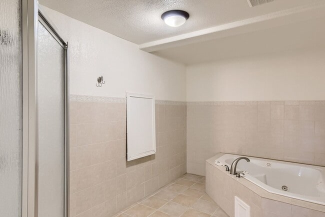 Building Photo - Beautiful Single Family Home in Meridian, ...