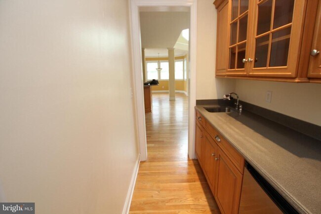 Building Photo - 3 Good Hope Ct