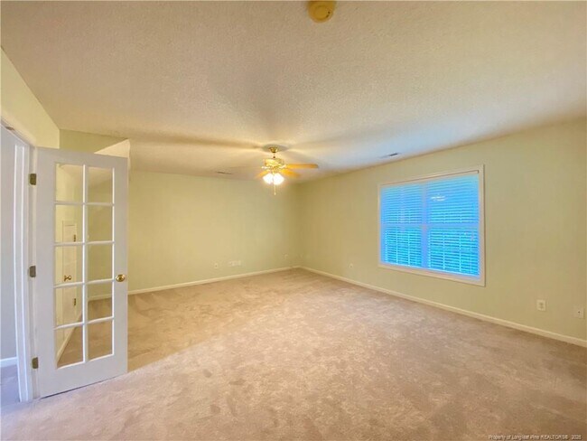 Building Photo - 259 Sandpiper Dr