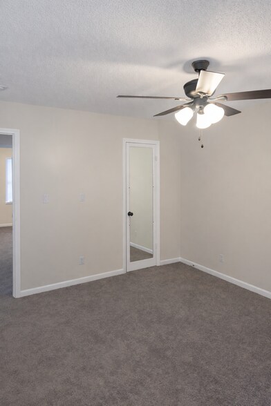 Building Photo - 583 Winding Creek Rd