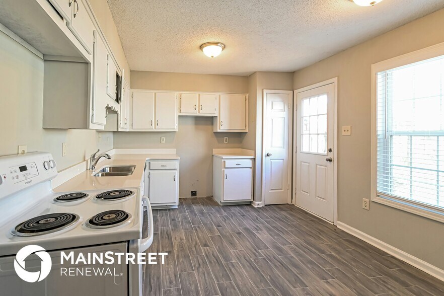 Building Photo - 4495 Bonnie Brae Dr