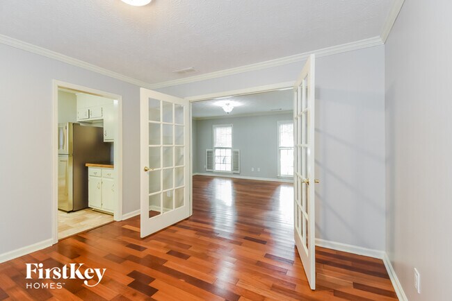 Building Photo - 1214 Hollytree Ct