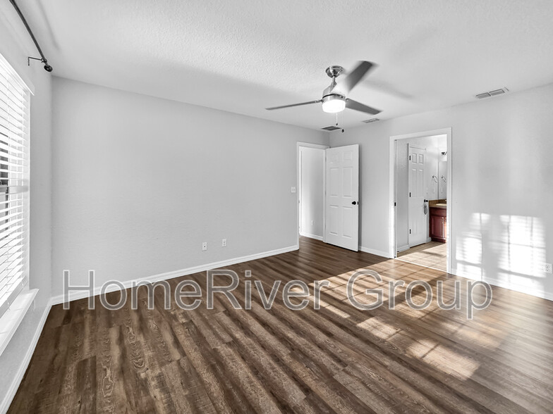 Building Photo - 4724 NW 81st Ct