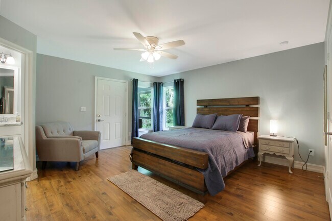 Building Photo - 9155 SE Athena St