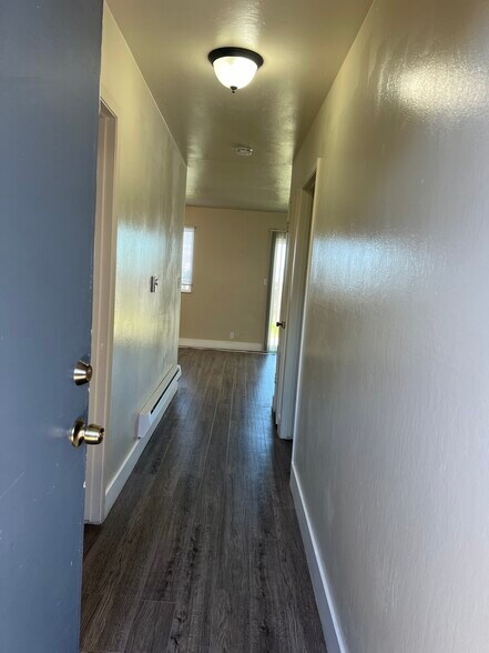 Building Photo - 1950 Stanton Ave