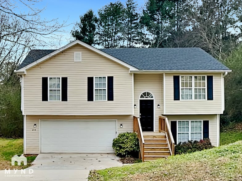 Primary Photo - 1016 Bridle Creek Dr