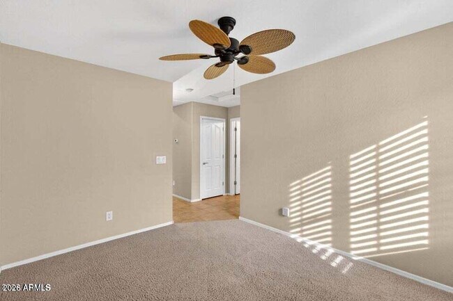 Building Photo - 42059 W Cheyenne Dr