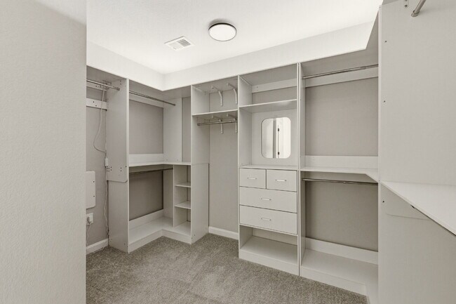 Building Photo - Beautiful Corner Lot, 3 Bedroom, 2.5 Bath with privacy fences and huge backyard!