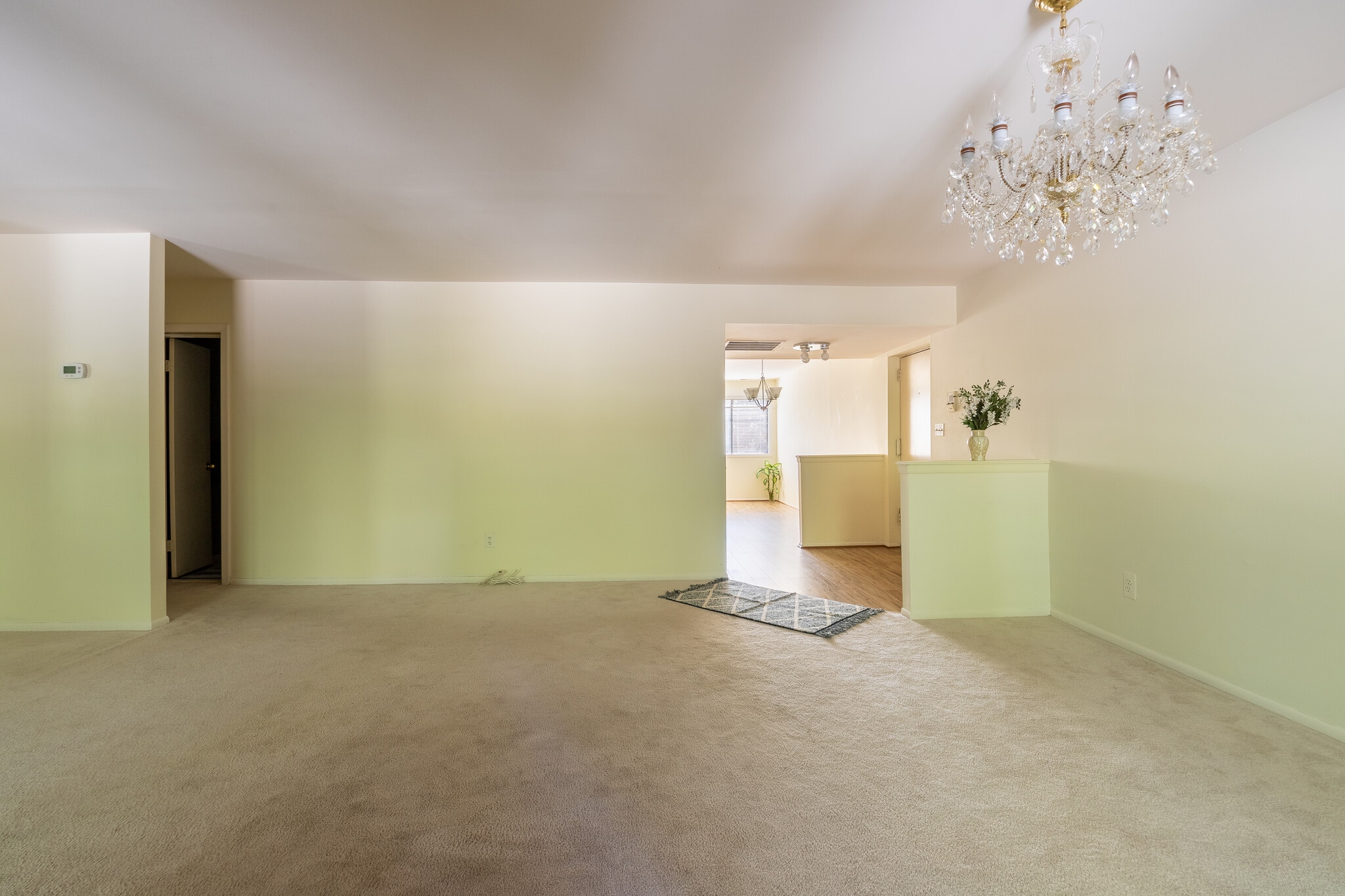 living room and dinning room - 6903 Jones View Dr