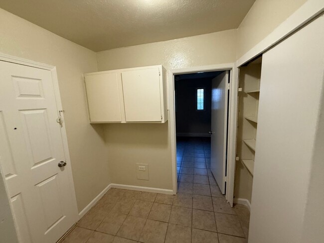 Building Photo - 3-Bedroom Home in Garland