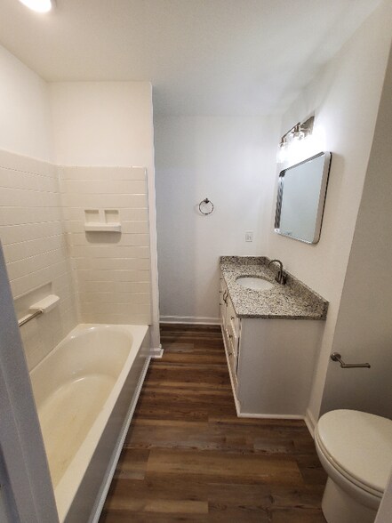 Building Photo - 11311 Chicamauga Trail SE