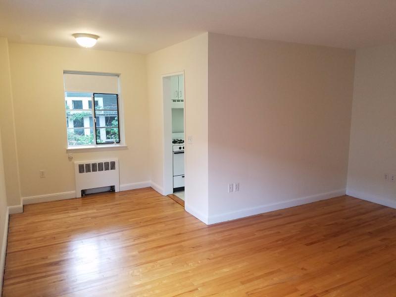 Building Photo - 80 St Paul St