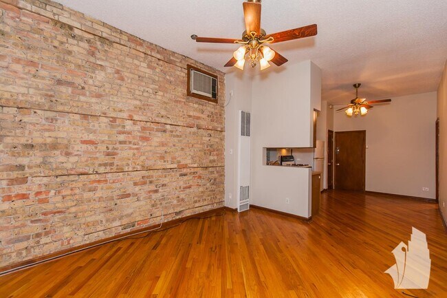 Building Photo - 1 bedroom in Chicago IL 60622