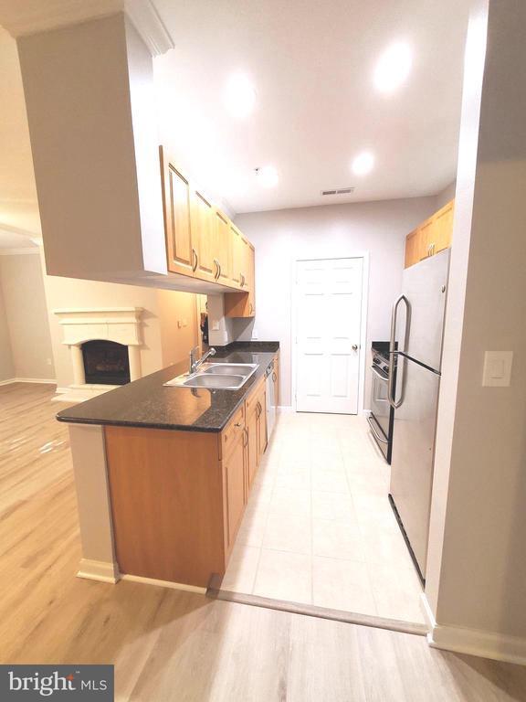 Building Photo - 12112 Garden Grove Cir