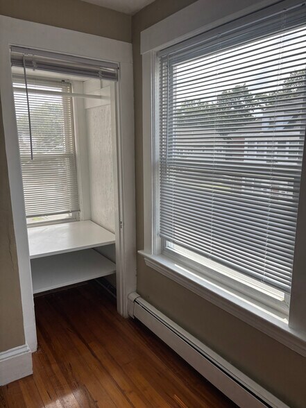 Building Photo - 18 Plimpton Ave