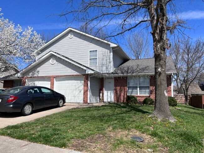 Building Photo - 3569-3571 Prescott Dr