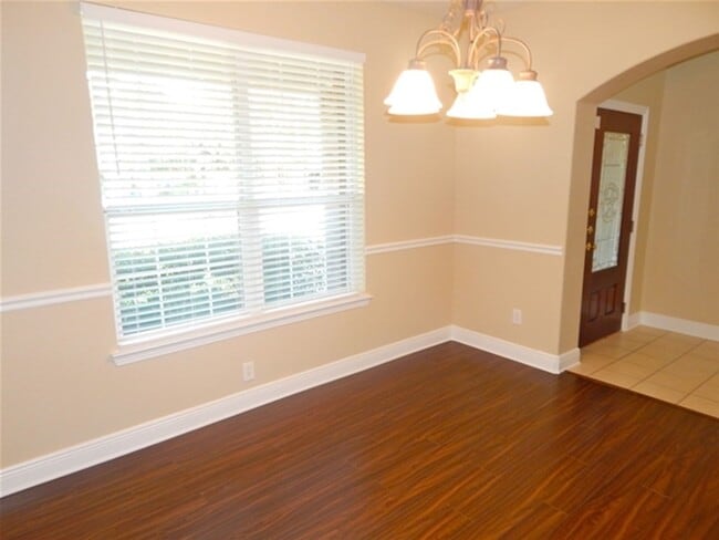 Building Photo - 814 Levi Bend