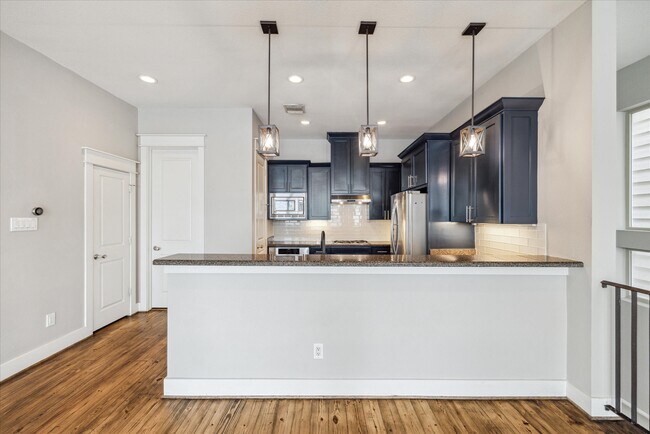 Building Photo - 2119 Cohn St