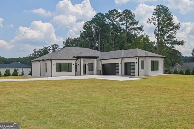 Building Photo - 2964 Old Peachtree Rd NE