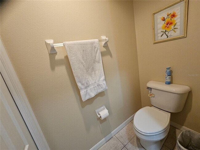 Building Photo - 2038 Grantham Greens Dr