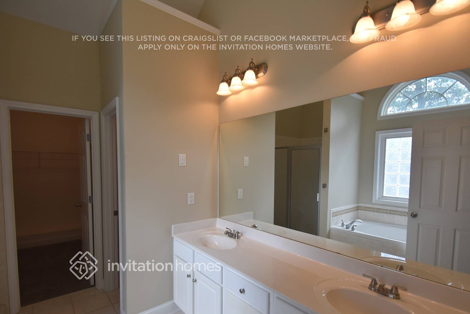 Building Photo - 246 Otter Cir