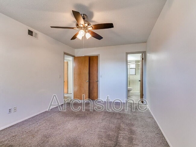 Building Photo - 4506 NW 26th St