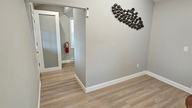 Building Photo - 825 Scenic Hwy