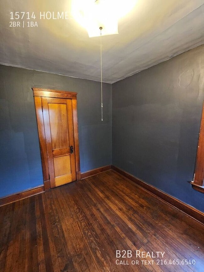 Building Photo - 15714 Holmes Ave