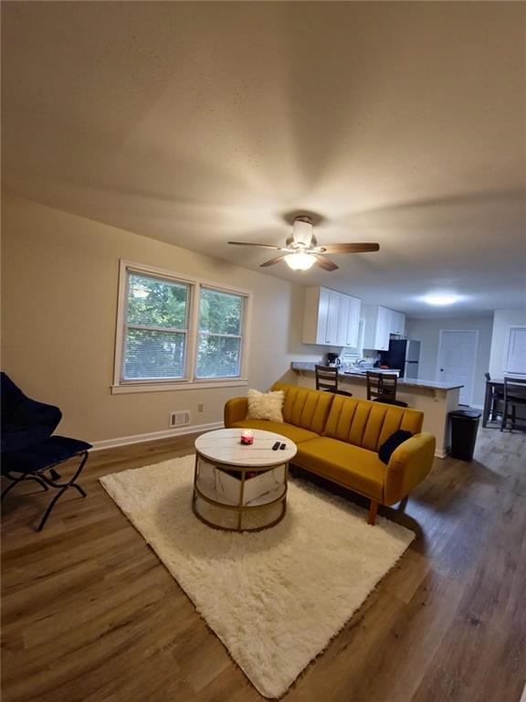 Building Photo - 6702 Songwood Dr