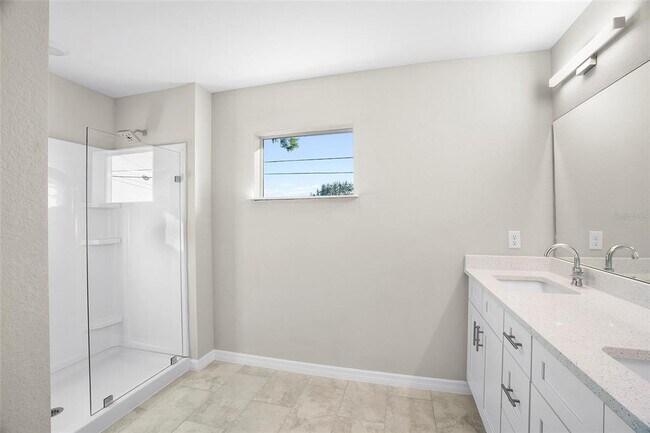 Building Photo - 1913 NW 30th St