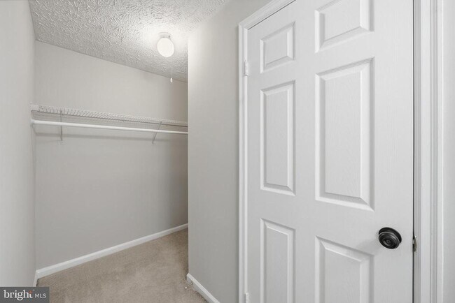 Building Photo - 14126 RED RIVER Dr