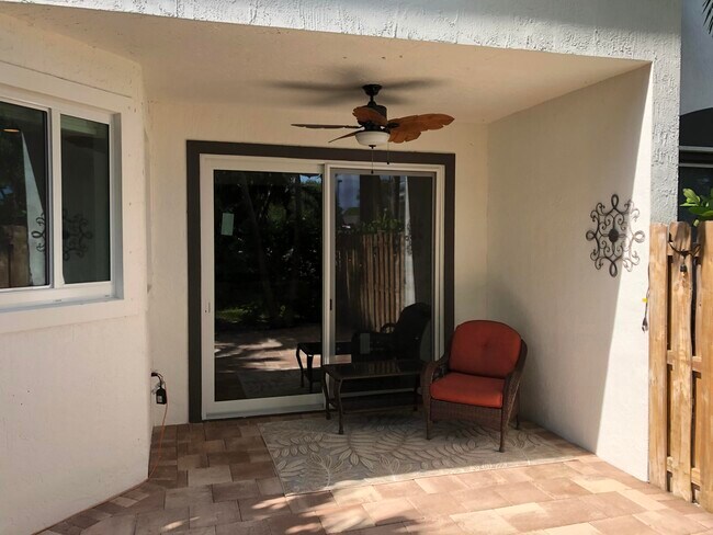 Building Photo - 1030 Murano Bay Dr
