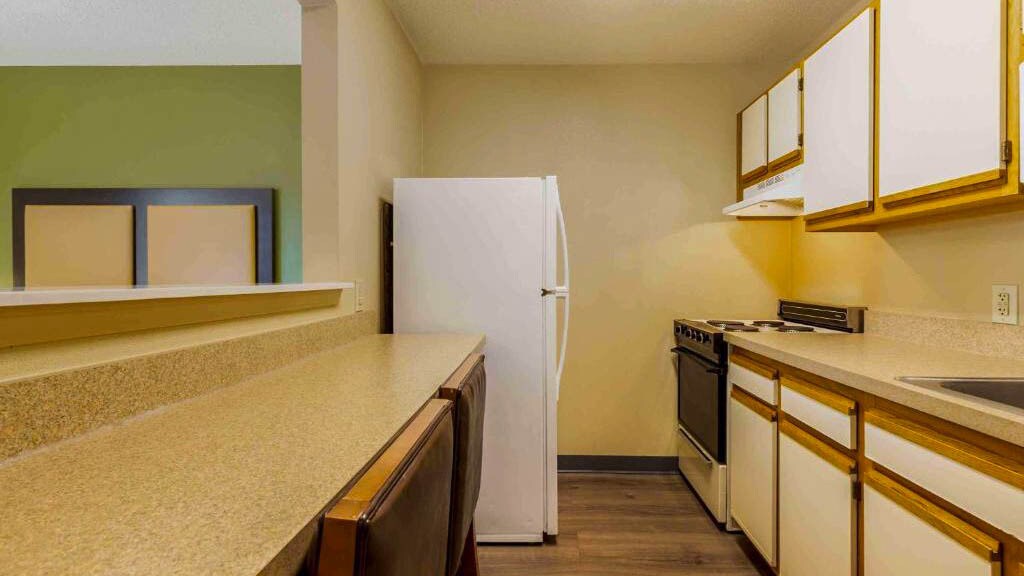 Building Photo - 530 Woods Lake Rd