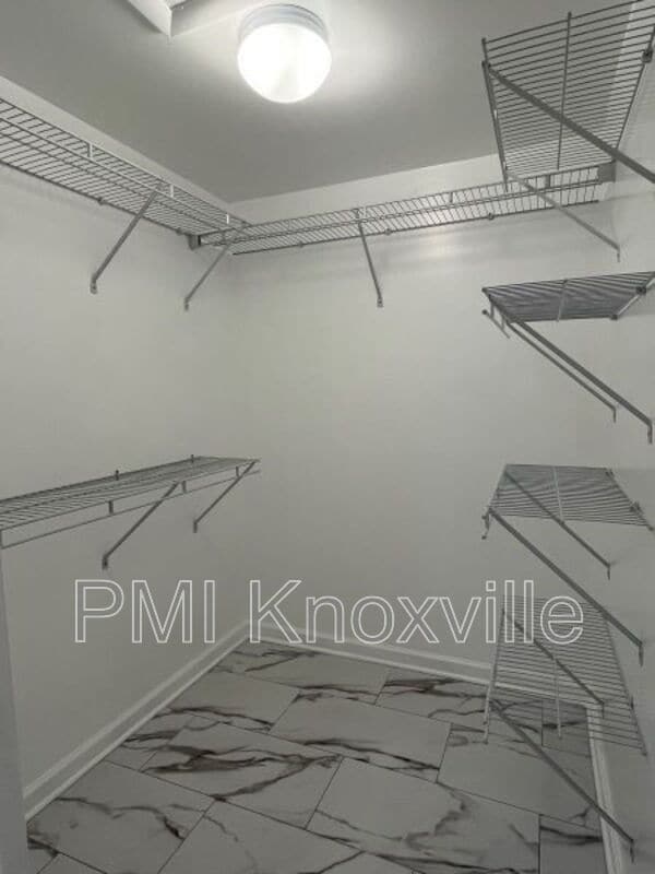 Building Photo - 4308 Lonas Dr