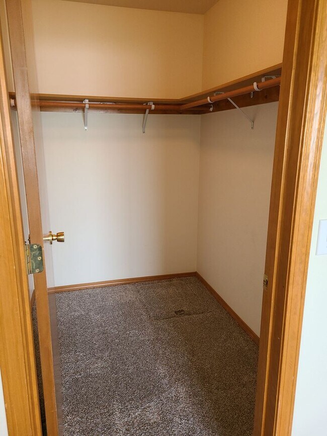 Building Photo - Lovely 3 Bedroom 2 Bath Sunshine Meadows Home for Rent!