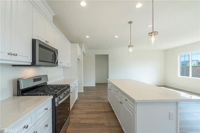 Building Photo - 9654 Honeyberry Ln