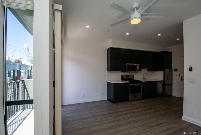 Building Photo - 237 Shipley St