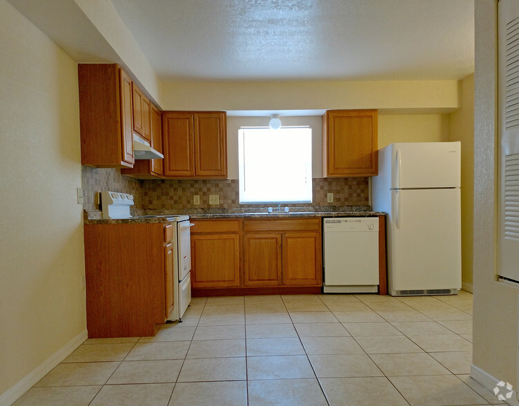 Interior Photo - Lake Buckeye Apartments