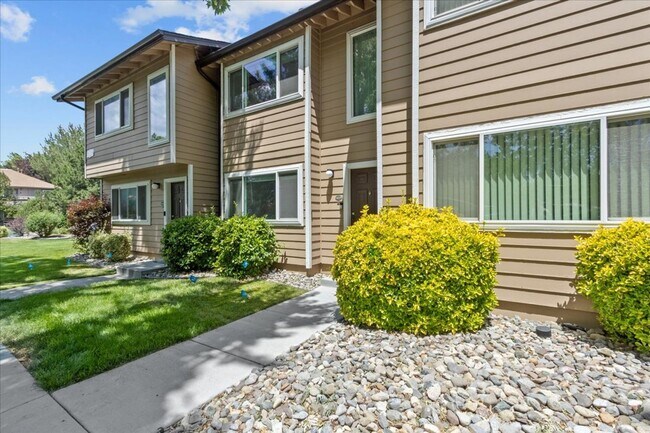 <b>Woodchase Dual Primary Bedroom Condo<br... - Woodchase Dual Primary Bedroom Condo