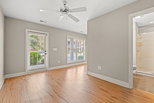 Building Photo - Mingo